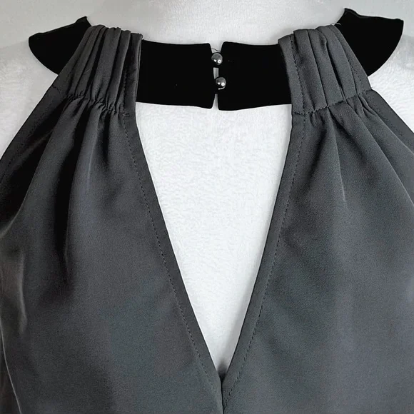 NWOT BANANA REPUBLIC Women's Elegant Sleek Contemporary Grey Halter Mini Dress 2 NWOT BANANA REPUBLIC Women's Elegant Sleek Contemporary Grey Halter Mini Dress 2